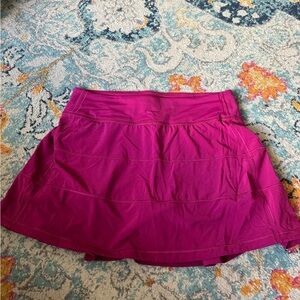 Lululemon Pace Rival Skirt - size 6 tall GREAT CONDITION!